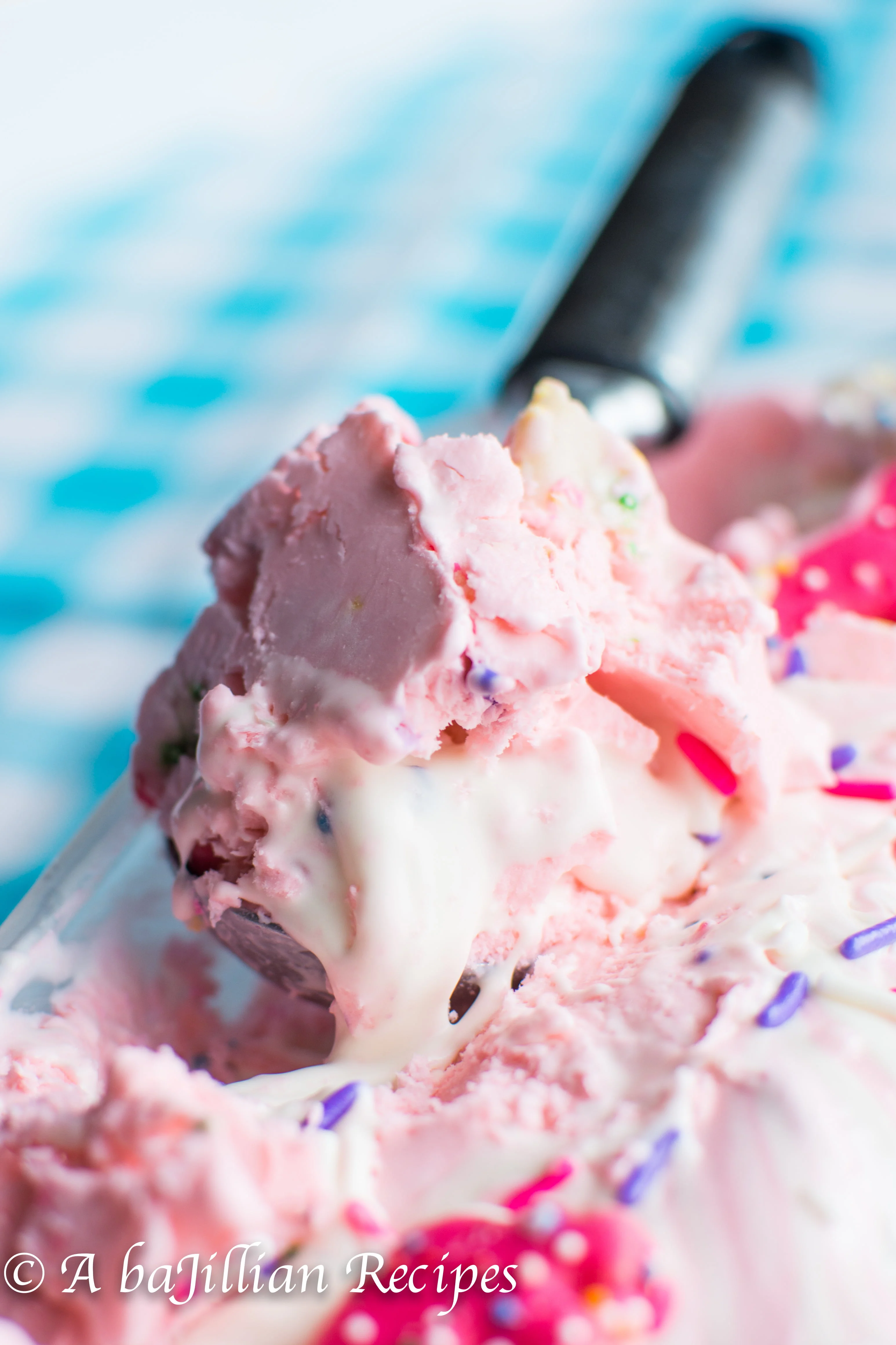 Circus Animal Cookie Ice Cream| A baJillian Recipes
