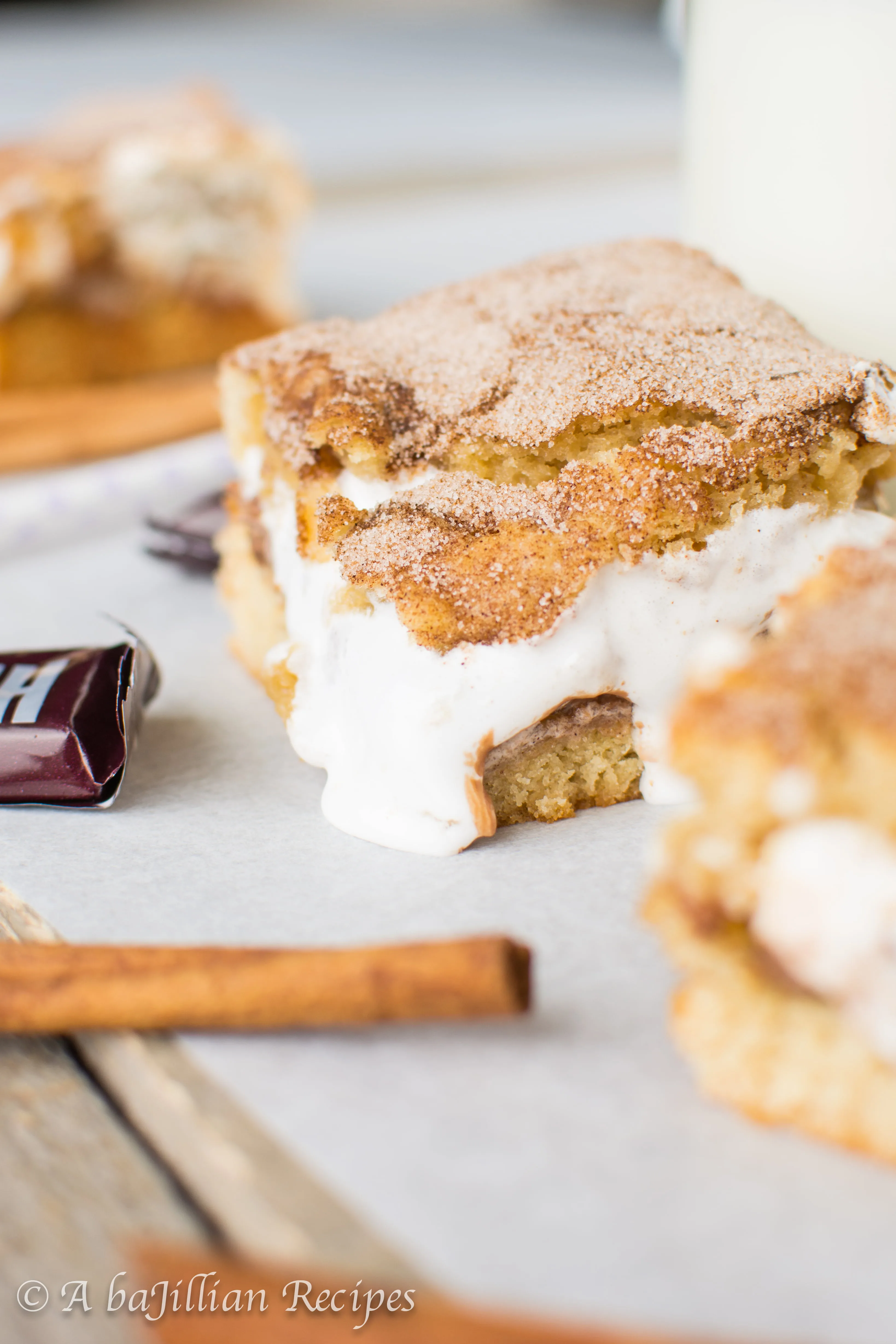 smore-snickerdoodle-bars-abajillianrecipes.com