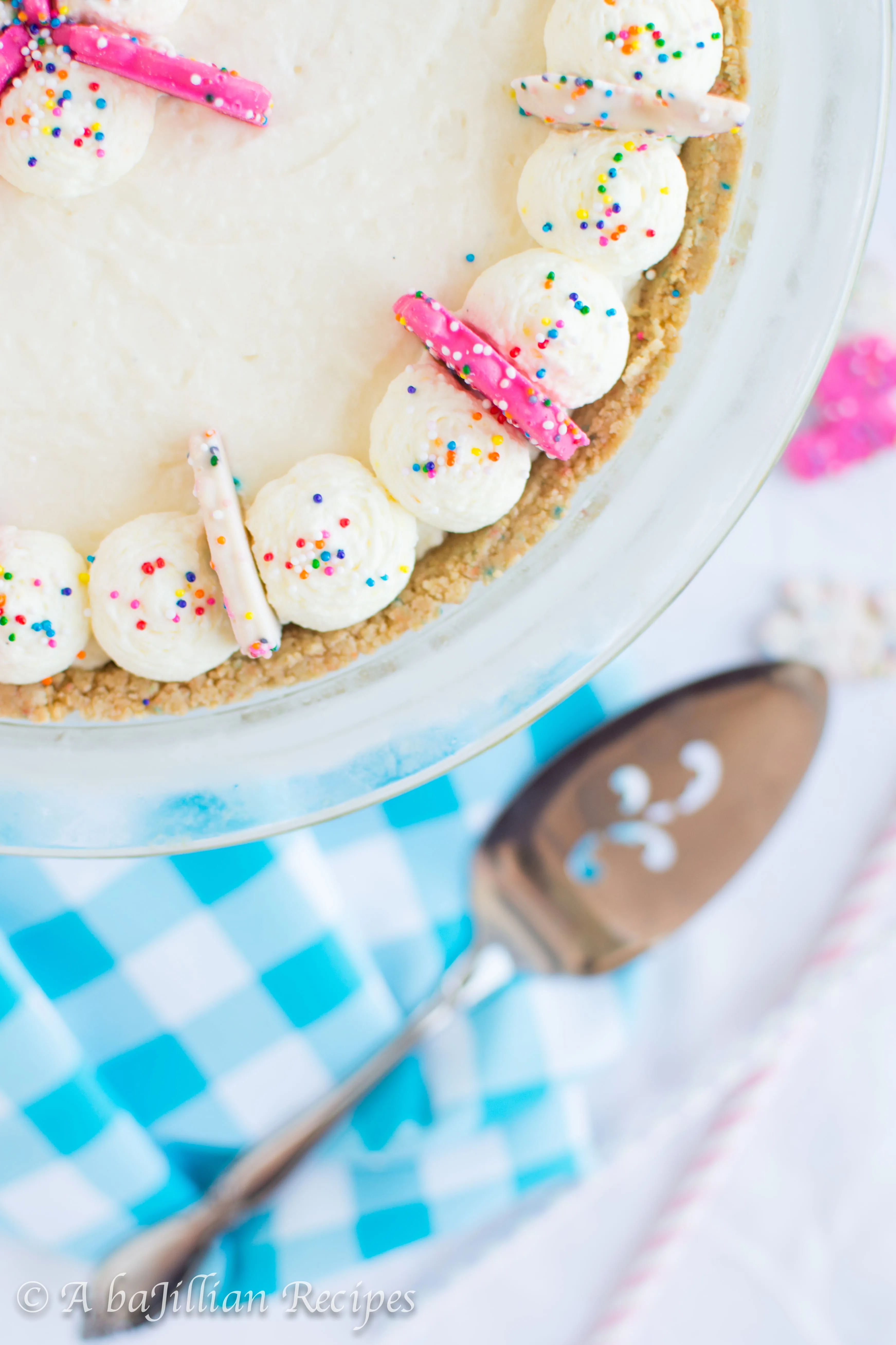 circus-animal-cookie-truffle-pie-abajillianrecipes.com