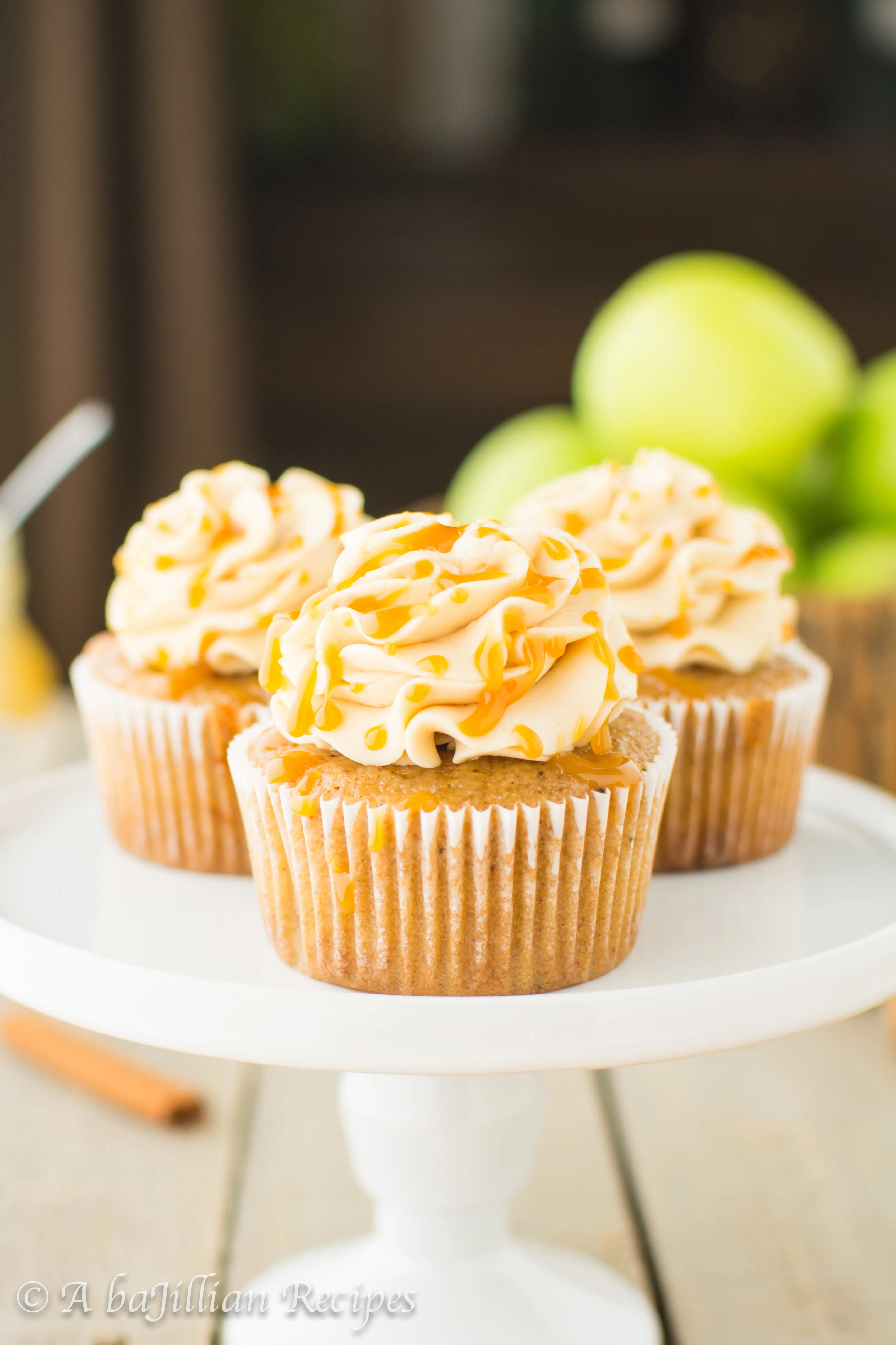caramel-apple-cupcakes-abajillianrecipes-com
