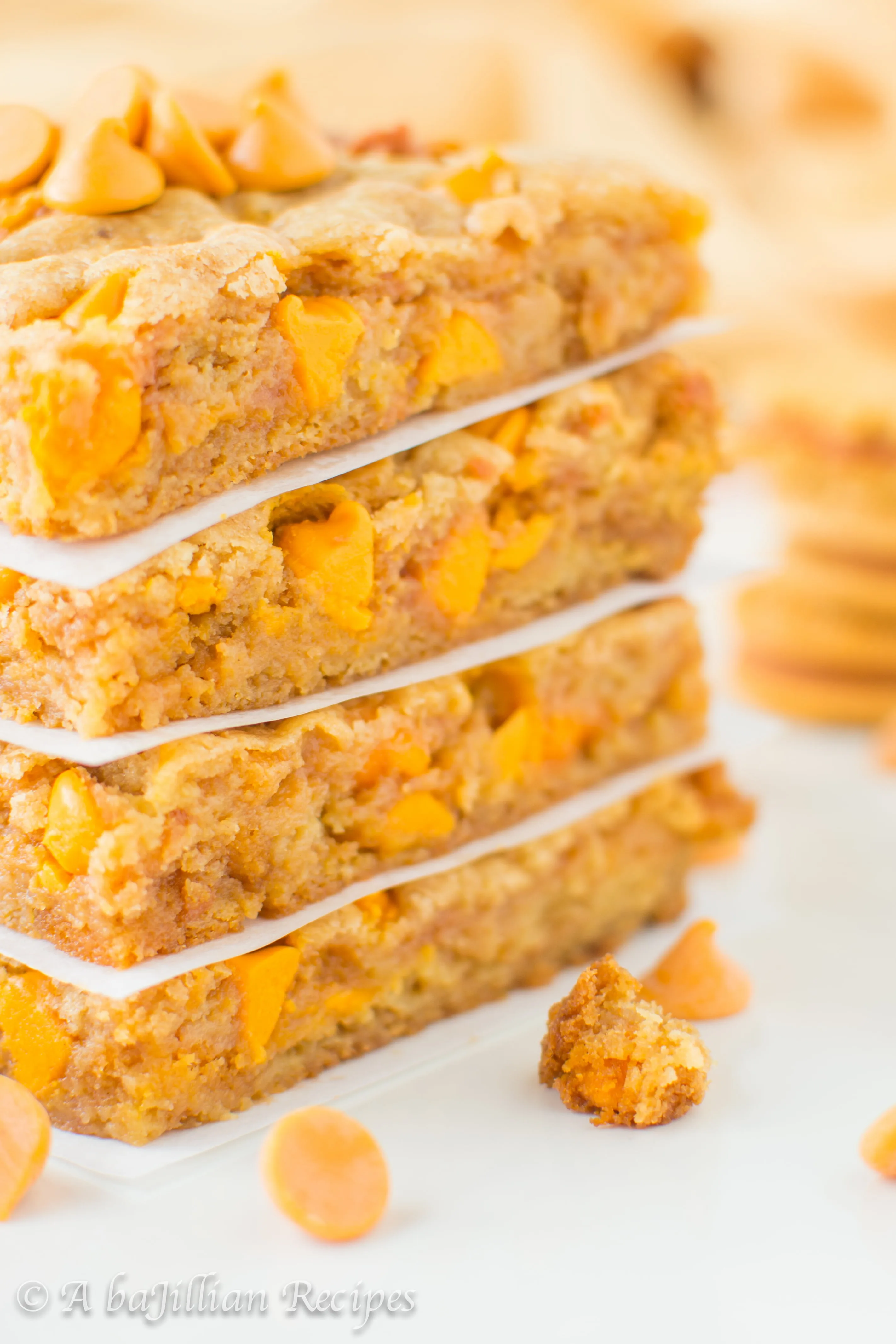 pumpkin-oreo-blondies-abajillianrecipes-com-10