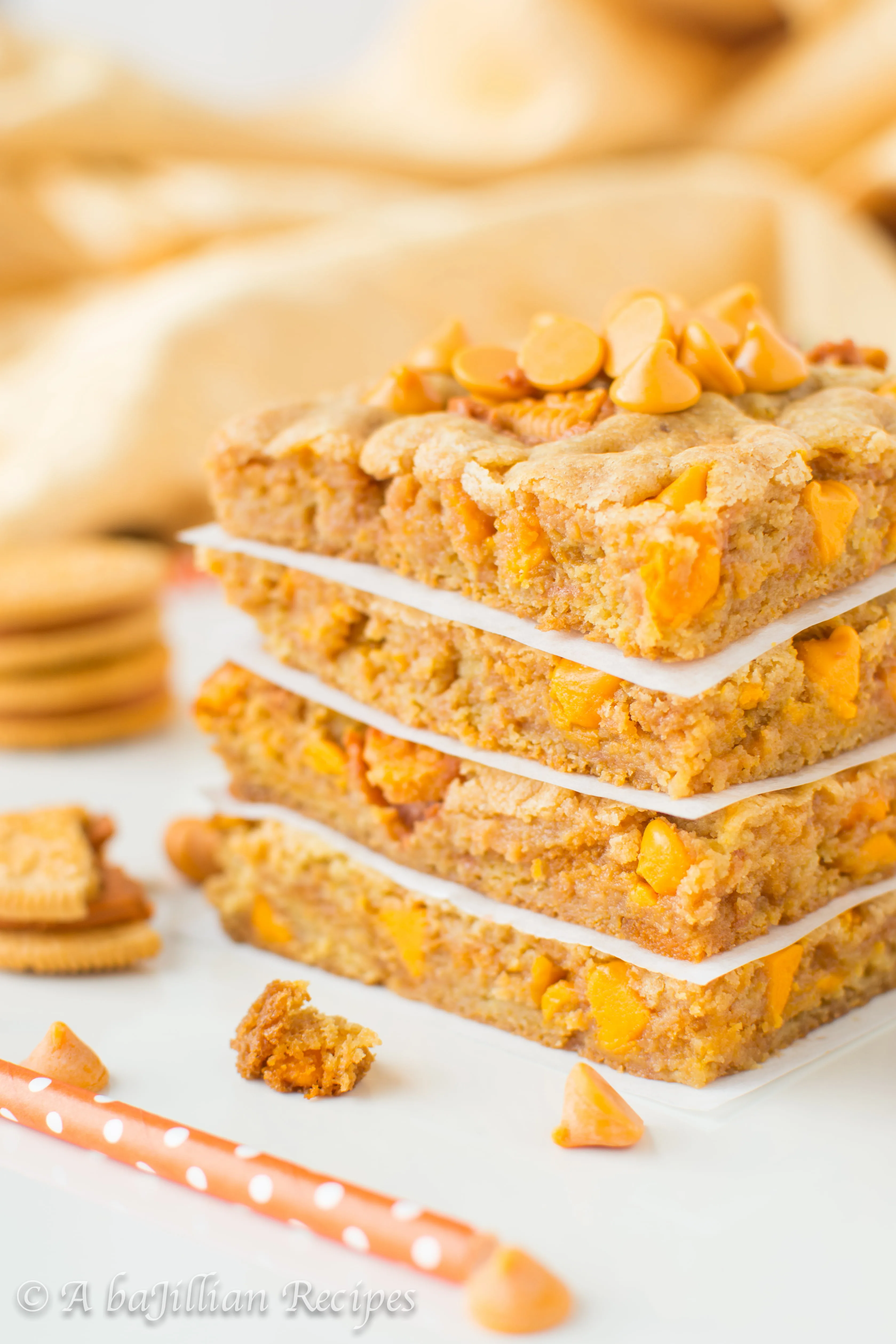 pumpkin-oreo-blondies-abajillianrecipes-com-12