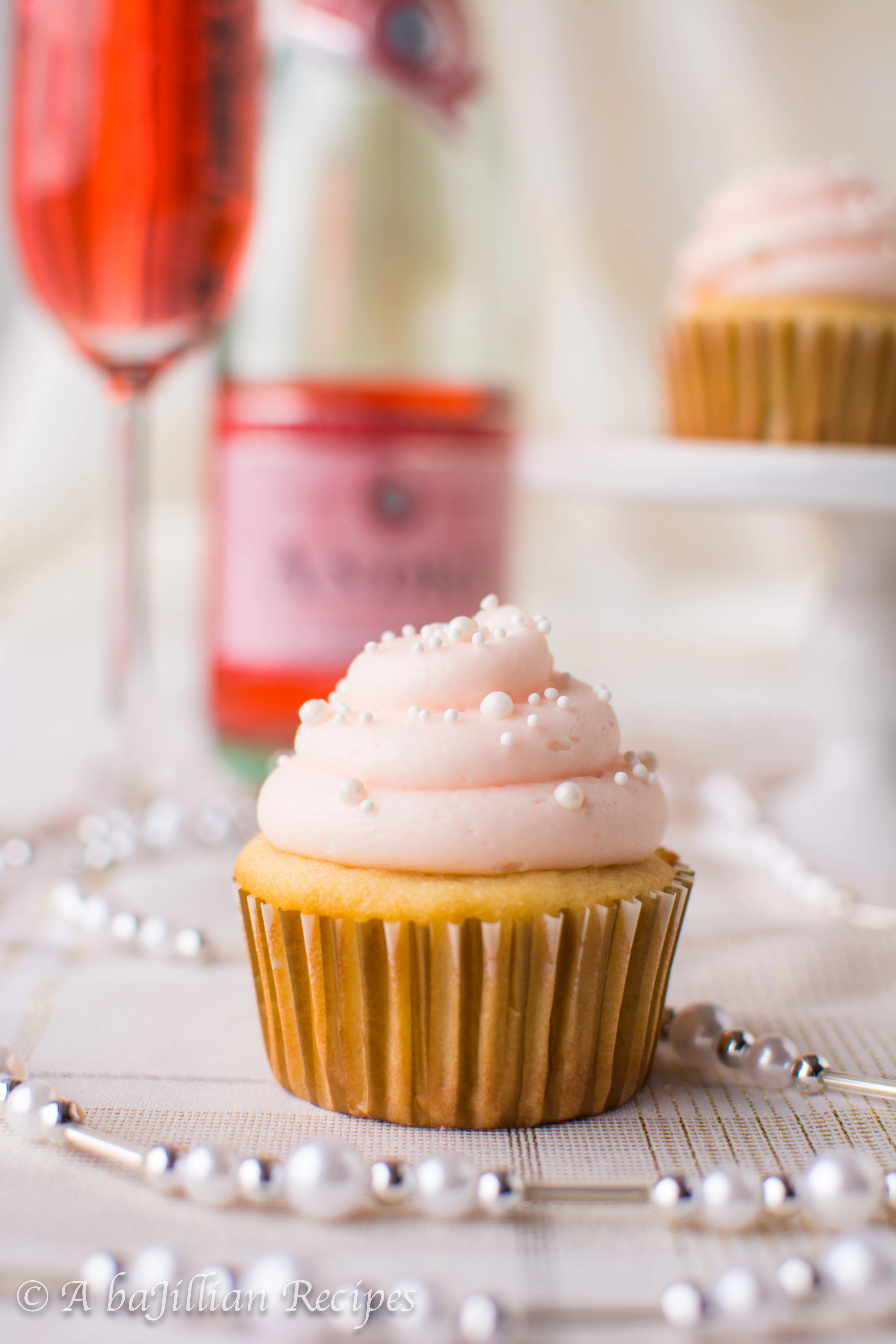 pink-champagne-cupcakes-www-abajillianrecipes-com-3