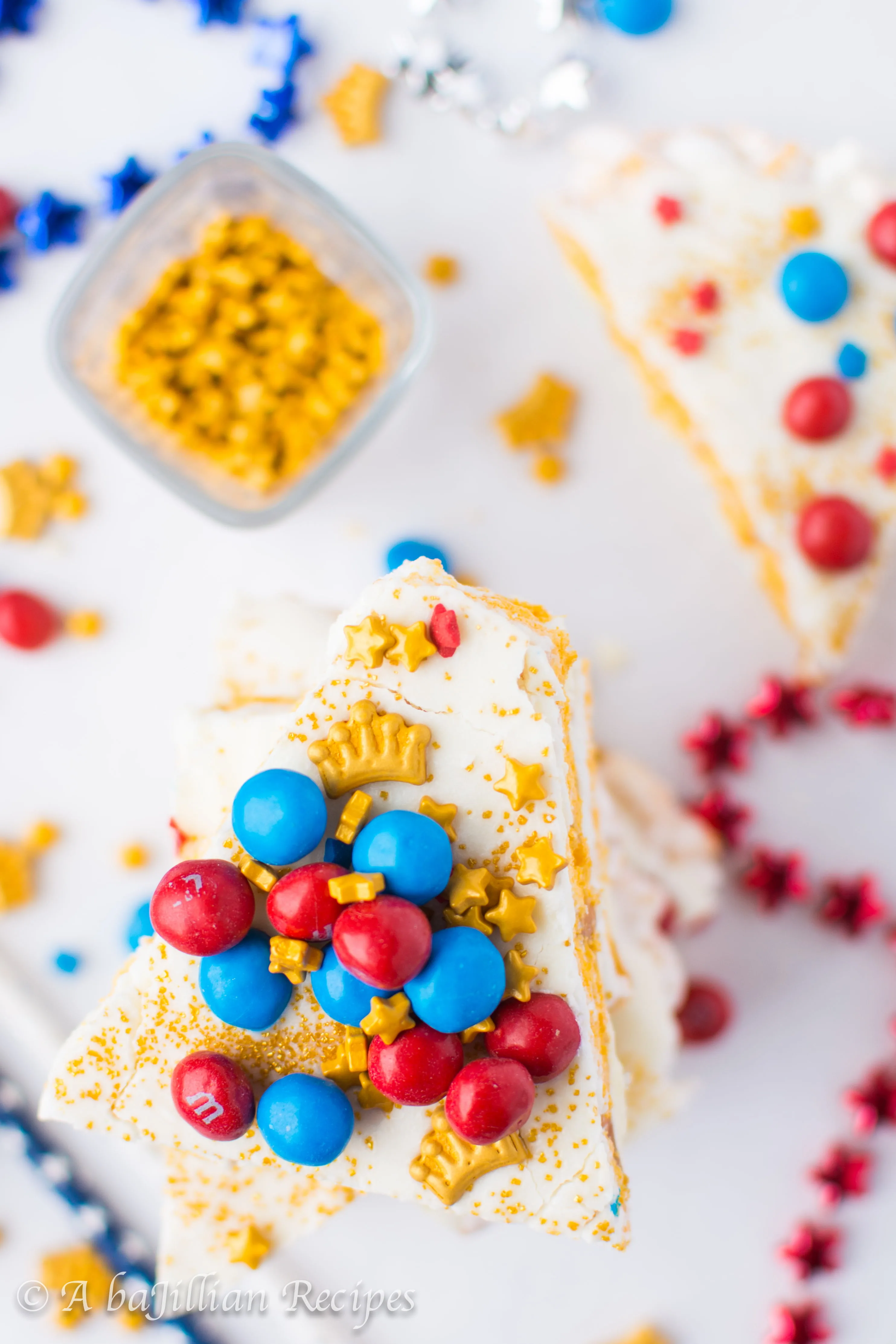 Wonder Woman Caramel Crunch Bark | A baJillian Recipes-7