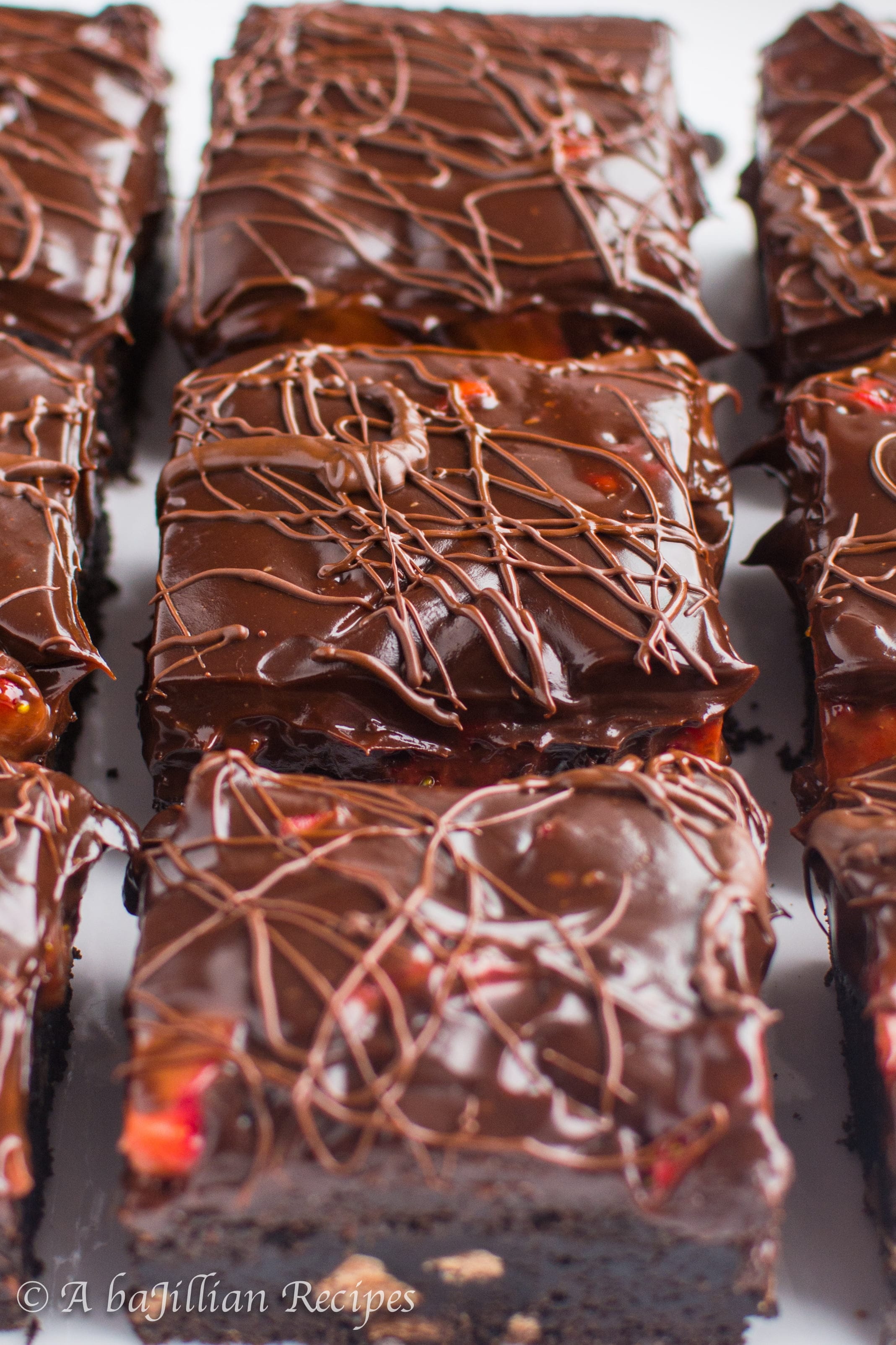 Chocolate-Covered Strawberry Brownies | A baJillian Recipes-2