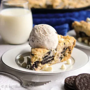This soft and ooey gooey Cookies n' Creme Pizookie is BRIMMING with everything Oreo and cookies n' creme!