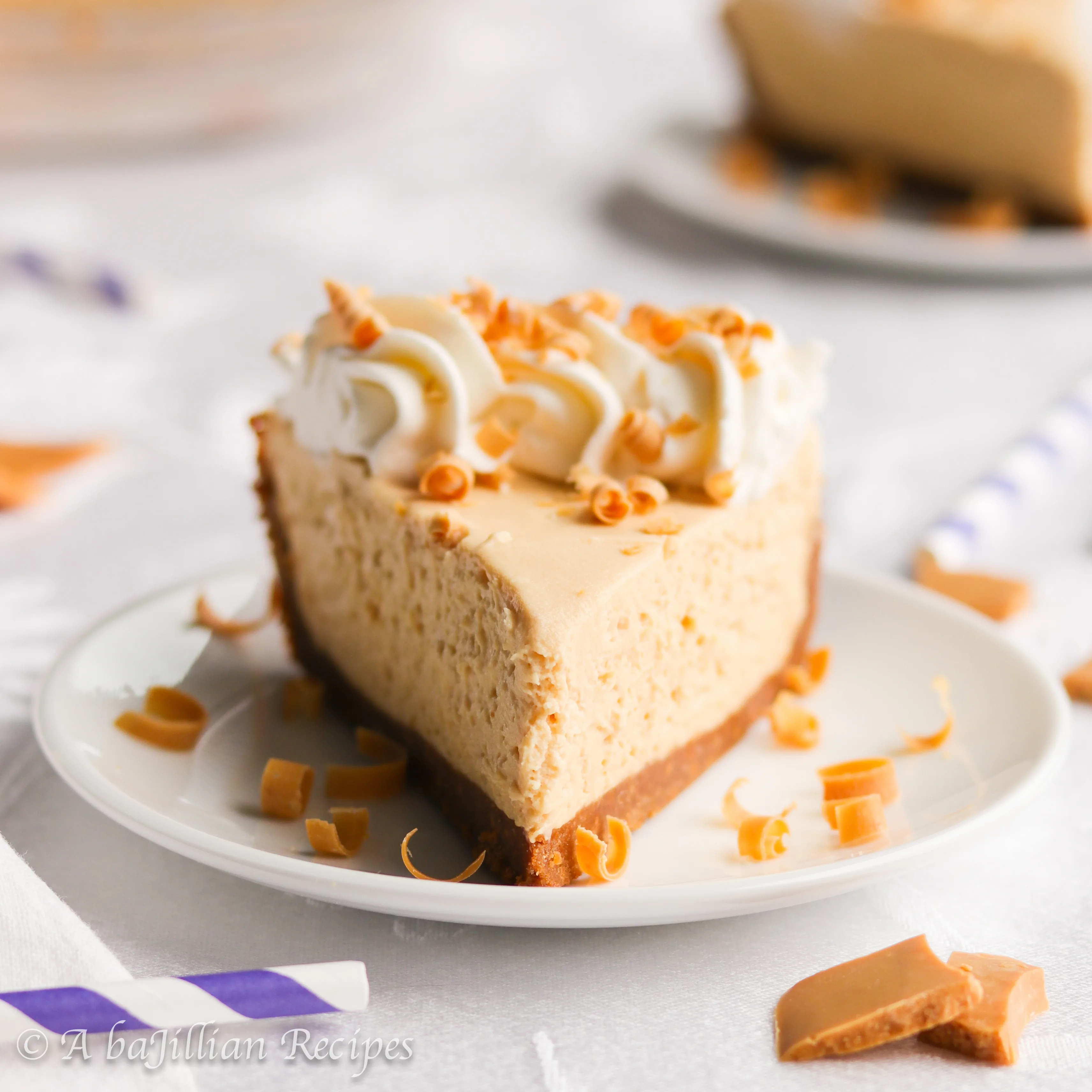A buttery Biscoff cookie crust filled with the most heavenly caramelized white chocolate cream filling!