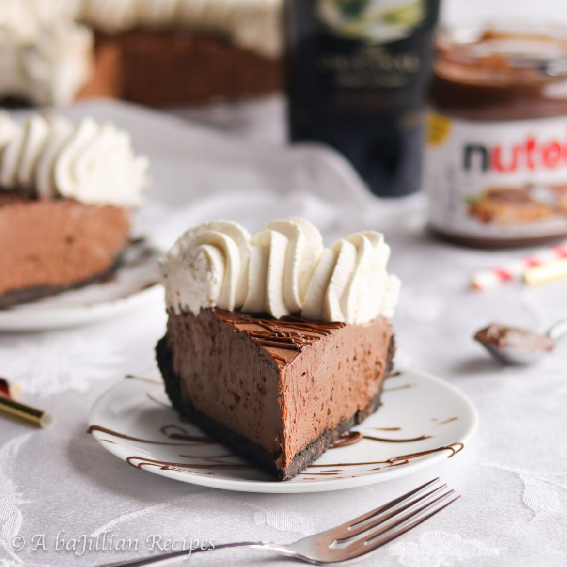 Velvety Nutella truffle filling spiked with Irish Cream, nestled in a delicious Oreo cookie crust, drizzled with Nutella, and embellished with Irish Cream whipped cream!