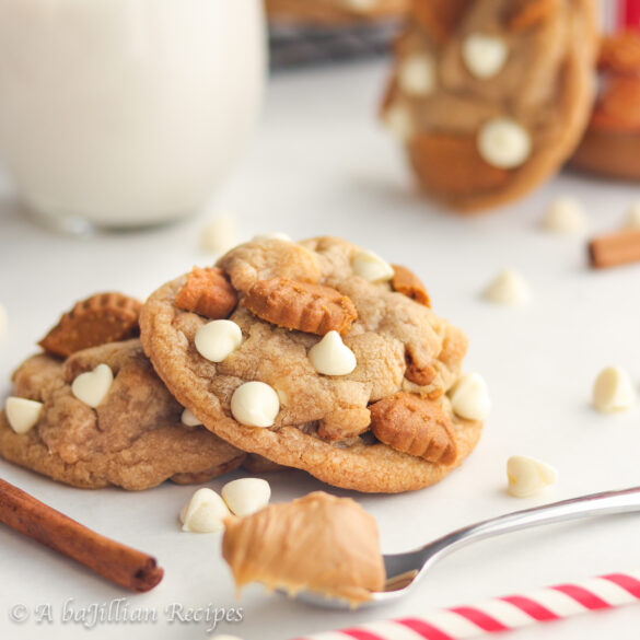 Soft and chewy cookies infused with the sweetness of cookie butter and loaded with white chocolate chips and crispy Biscoff cookies!
